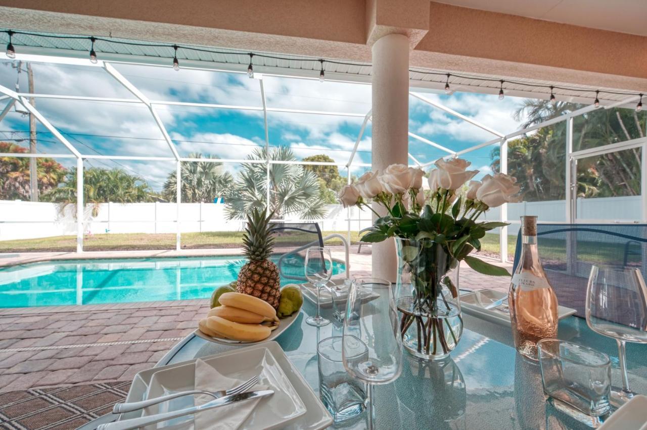 Villa Holiday Sunrise Cape Coral Exterior foto