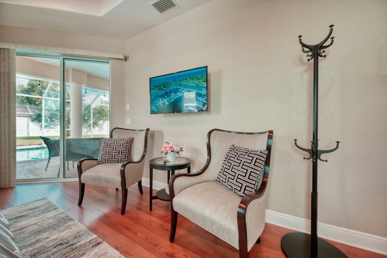 Villa Holiday Sunrise Cape Coral Exterior foto
